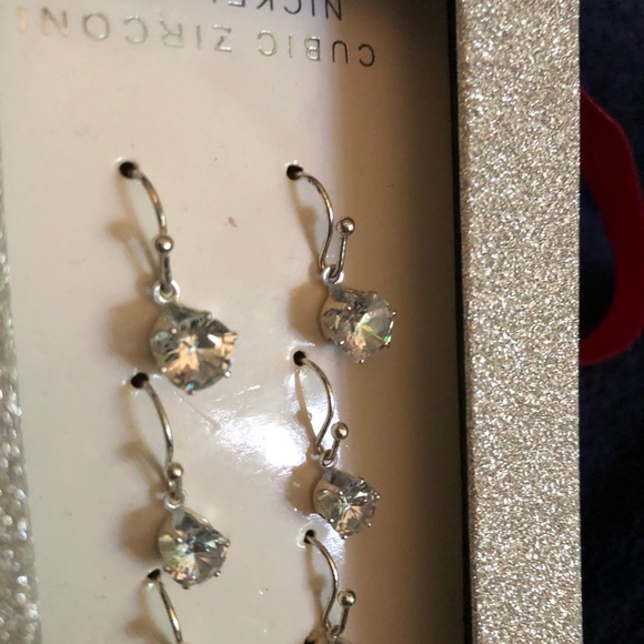 EARRINGS CUBIC ZIRCONIA NICKEL FREE NIB - Picture 4 of 4